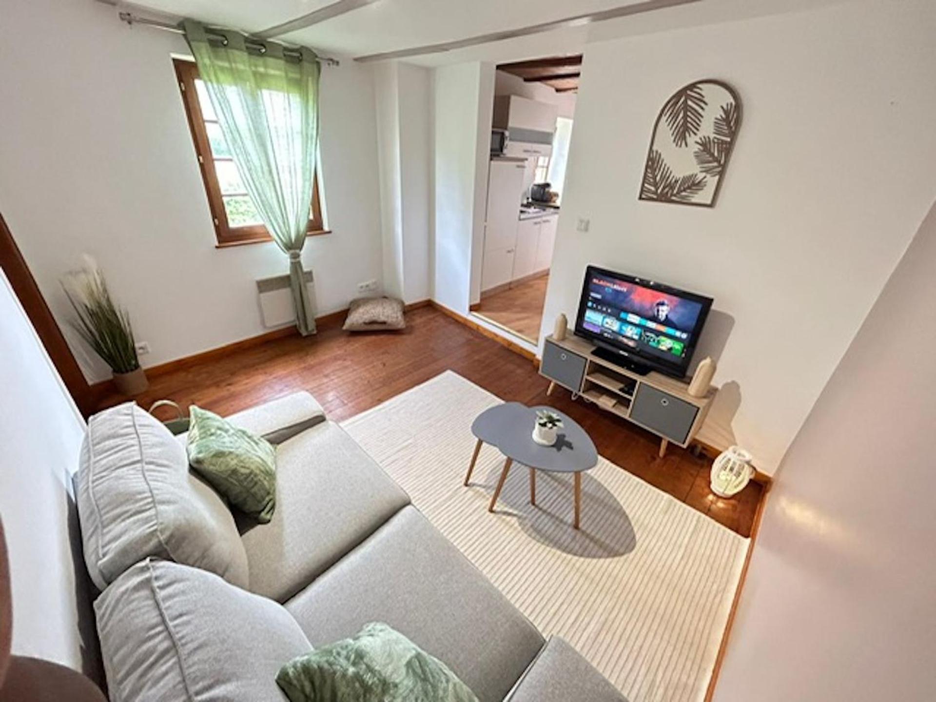 Le Cocon Du Vignoble - Free Wifi - Netflix Apartment Turckheim Bagian luar foto